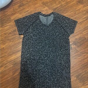 Black and Gray swiftly tech